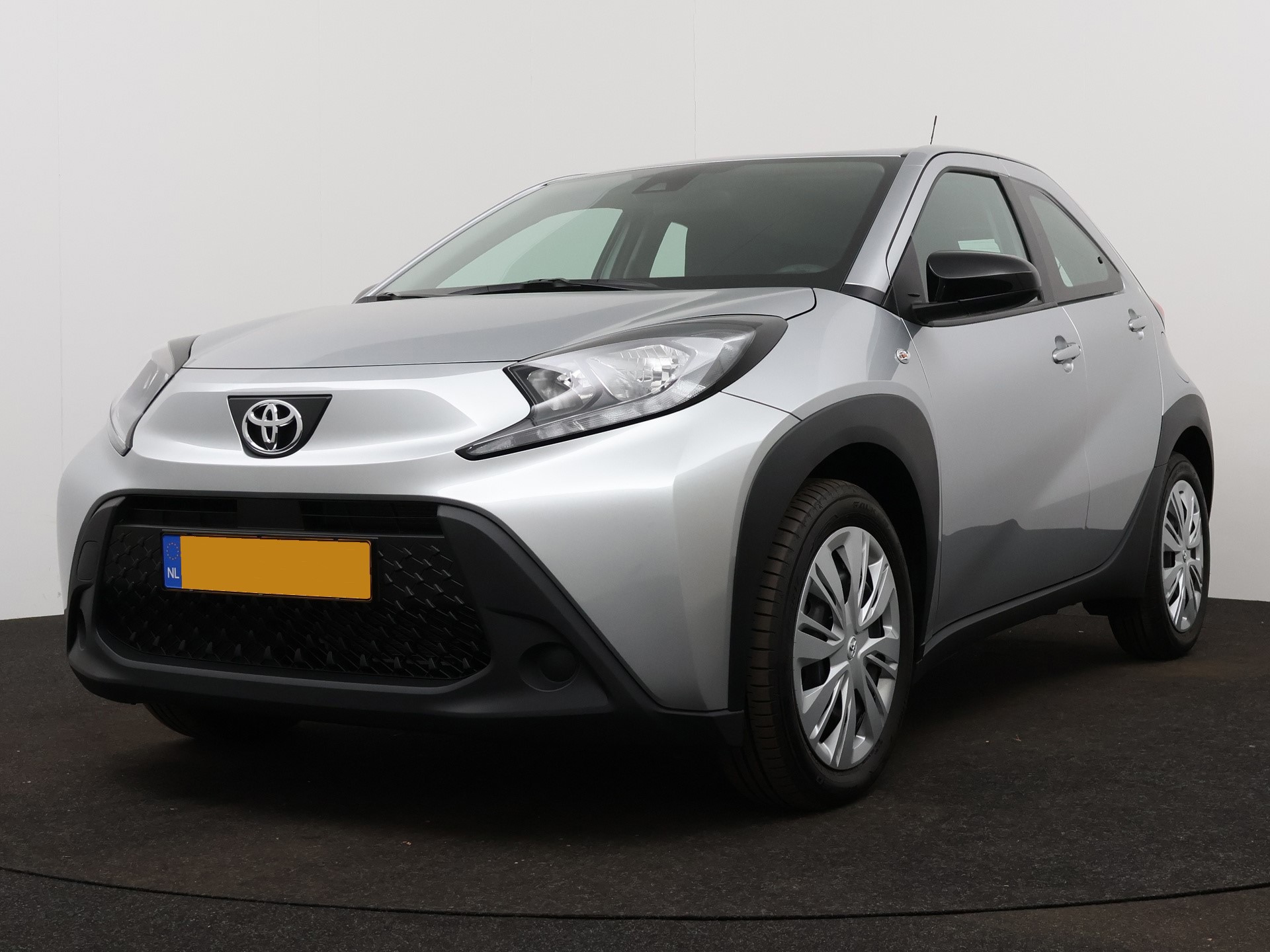 Toyota Aygo X 1.0 Vvt-I Mt Play afbeelding