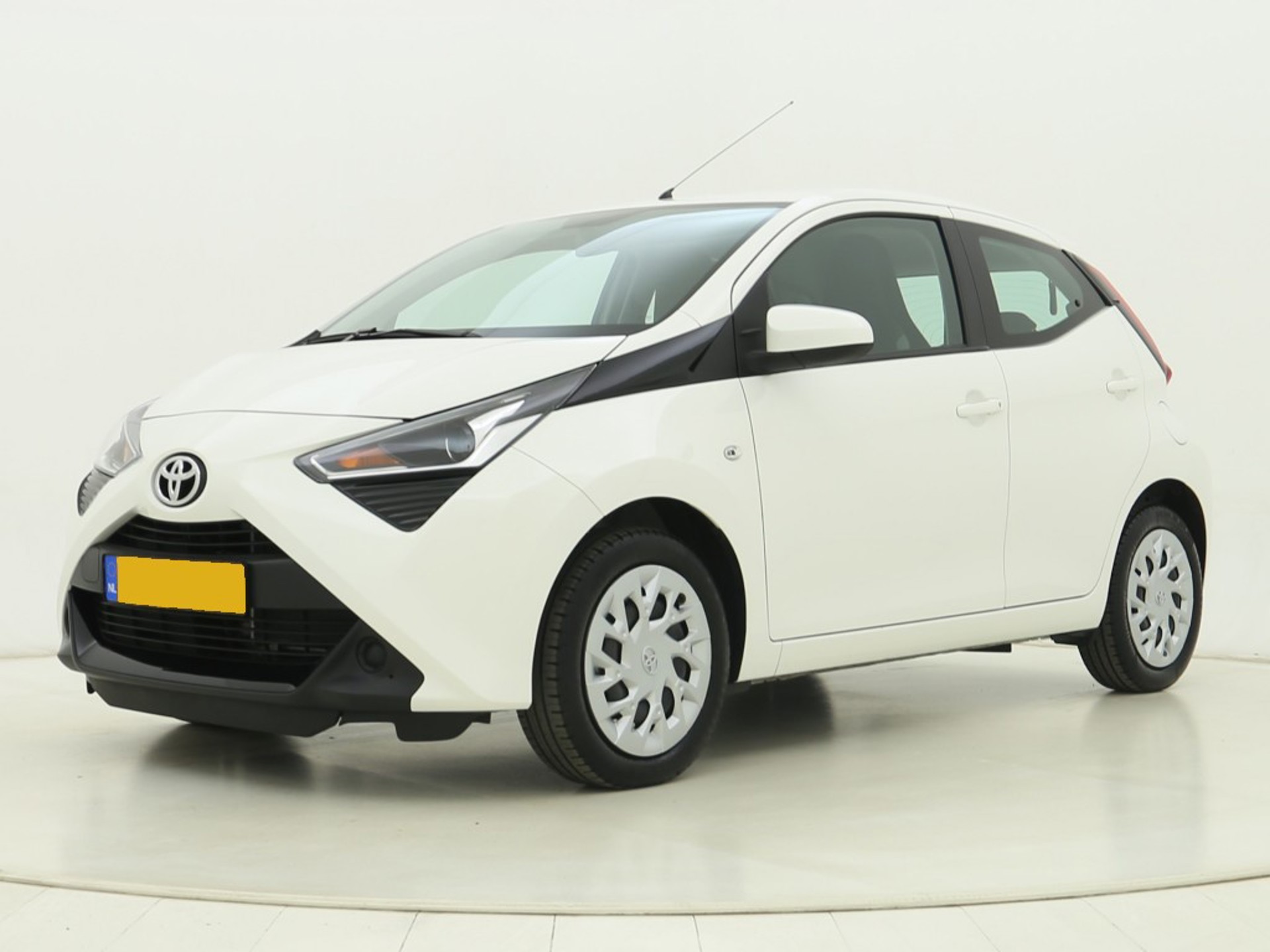 Toyota Aygo 1.0 Vvt-I X-Play X-Shift