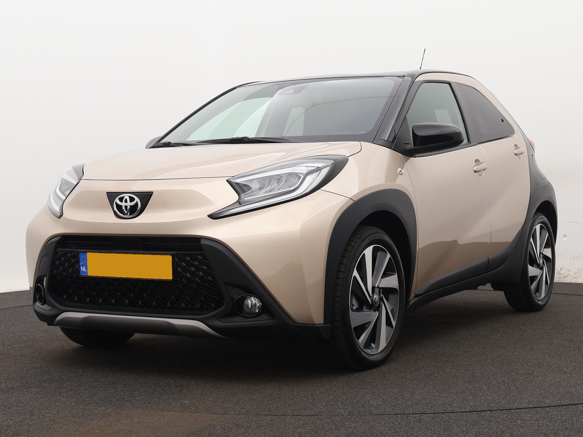 Toyota Aygo X 1.0 Vvt-I S-Cvt Envy afbeelding