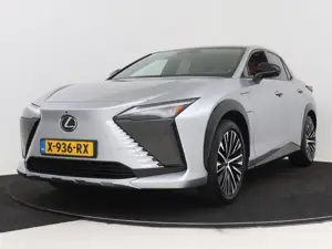 Lexus RZ
