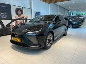Lexus RZ