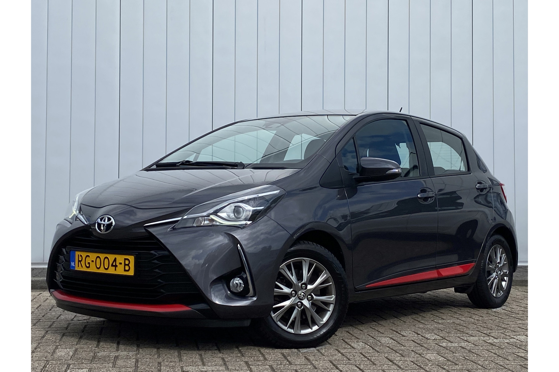 Toyota Yaris 1 5 Vvt I Design Nl Auto Dealer Onderhouden Trekhaak Clima