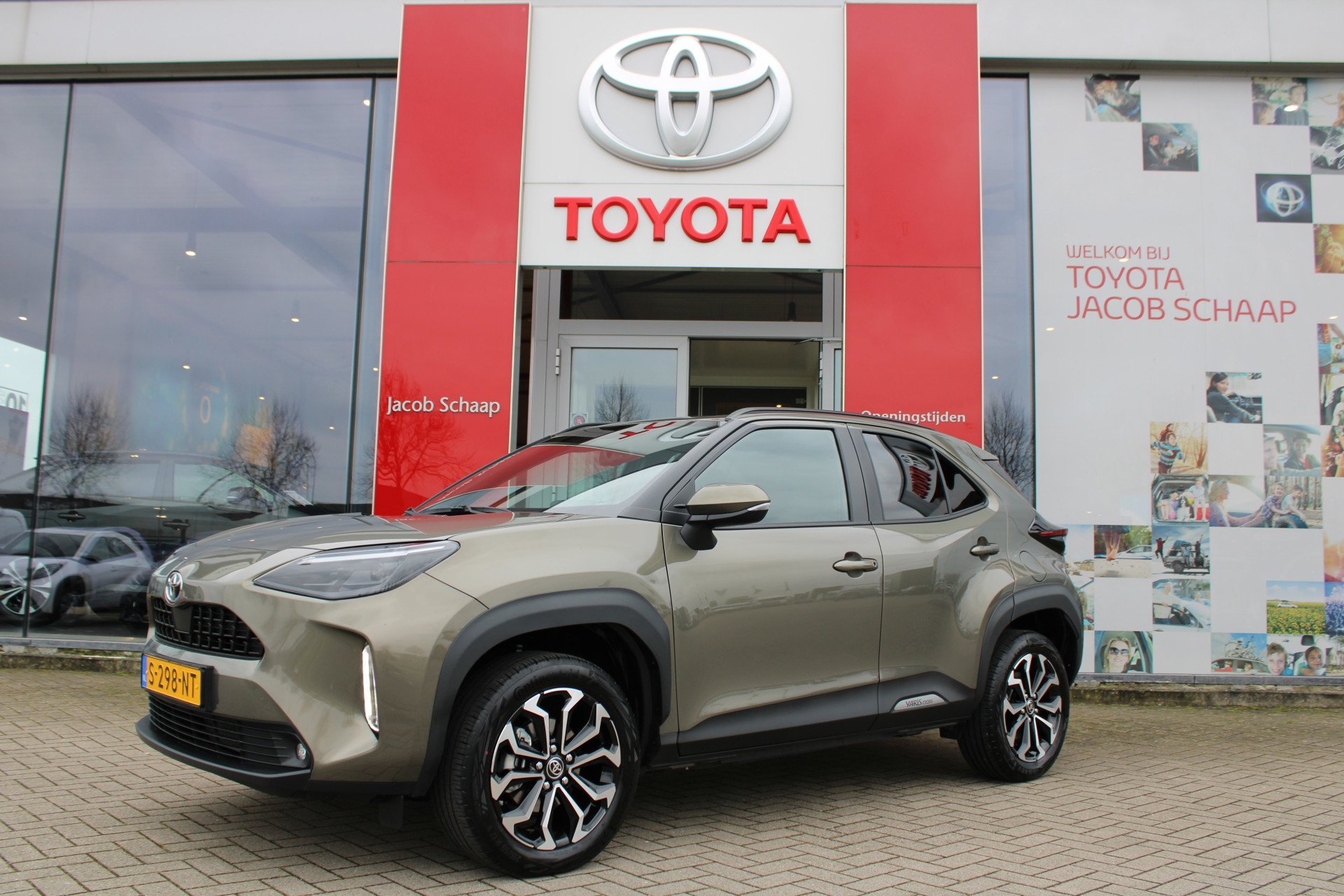 Toyota Yaris Cross 1.5 Hybrid Dynamic Automaat 116Pk | Toyota Botman ...