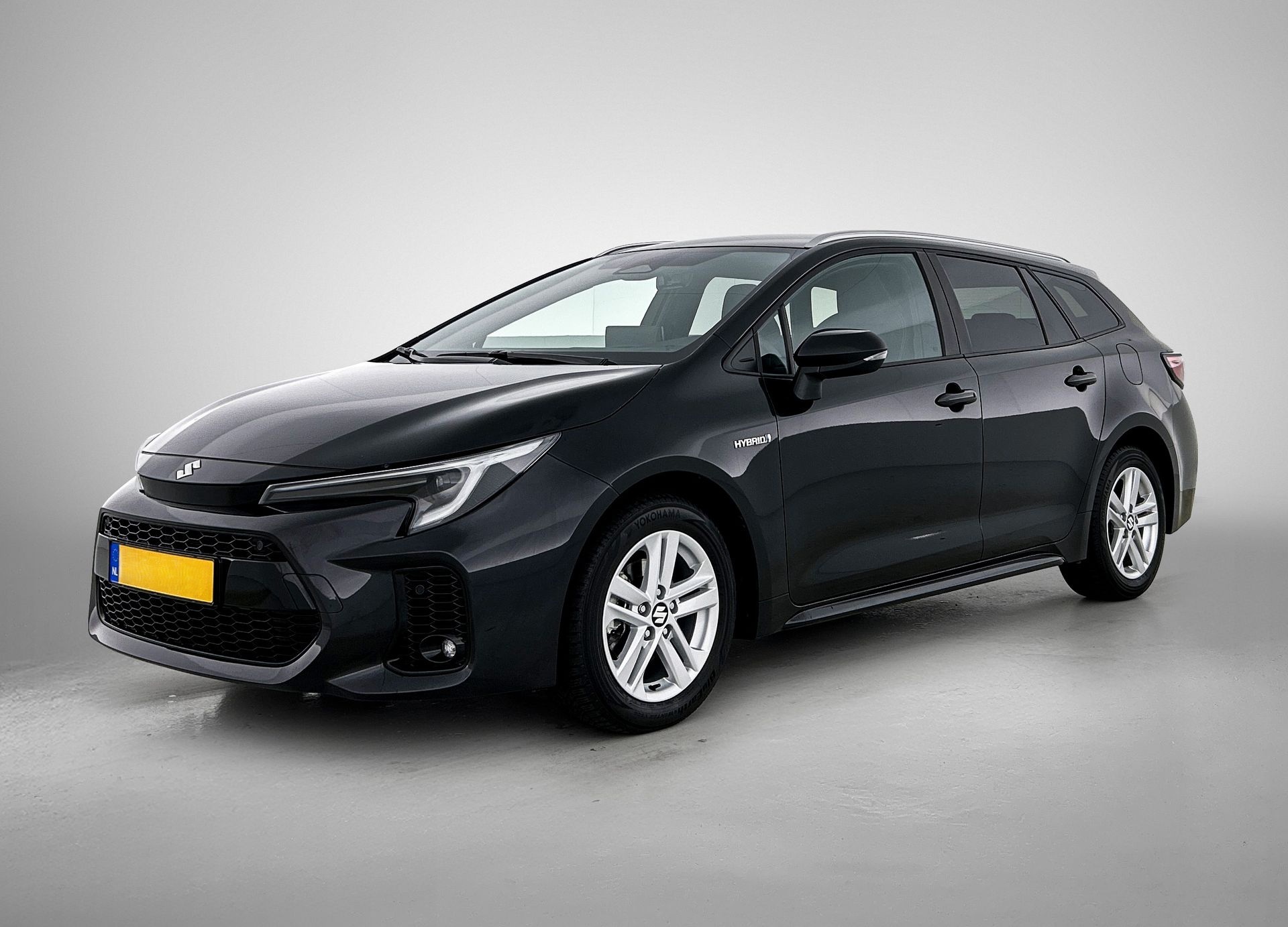 Suzuki Swace 1.8 Hybrid Style
