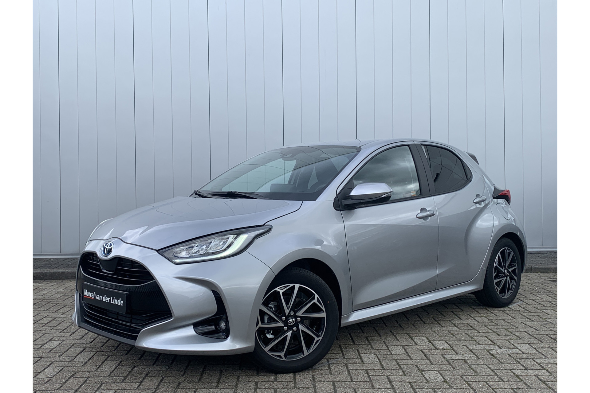 Toyota Yaris 1 5 Hybrid Dynamic Limited Clima Cruise Carplay