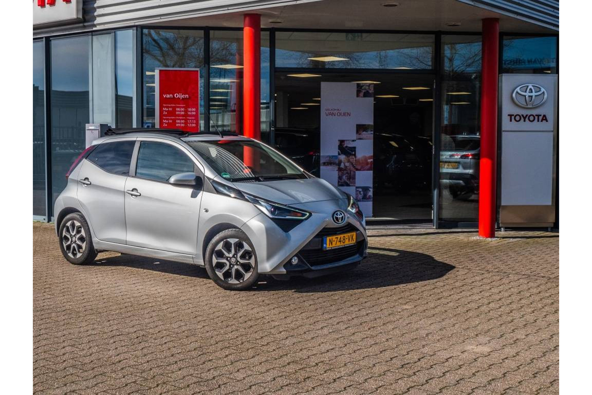 Toyota Aygo 1 0Vvt I 5 Drs X Joy Cabrio Automaat Carplay Autobedrijf