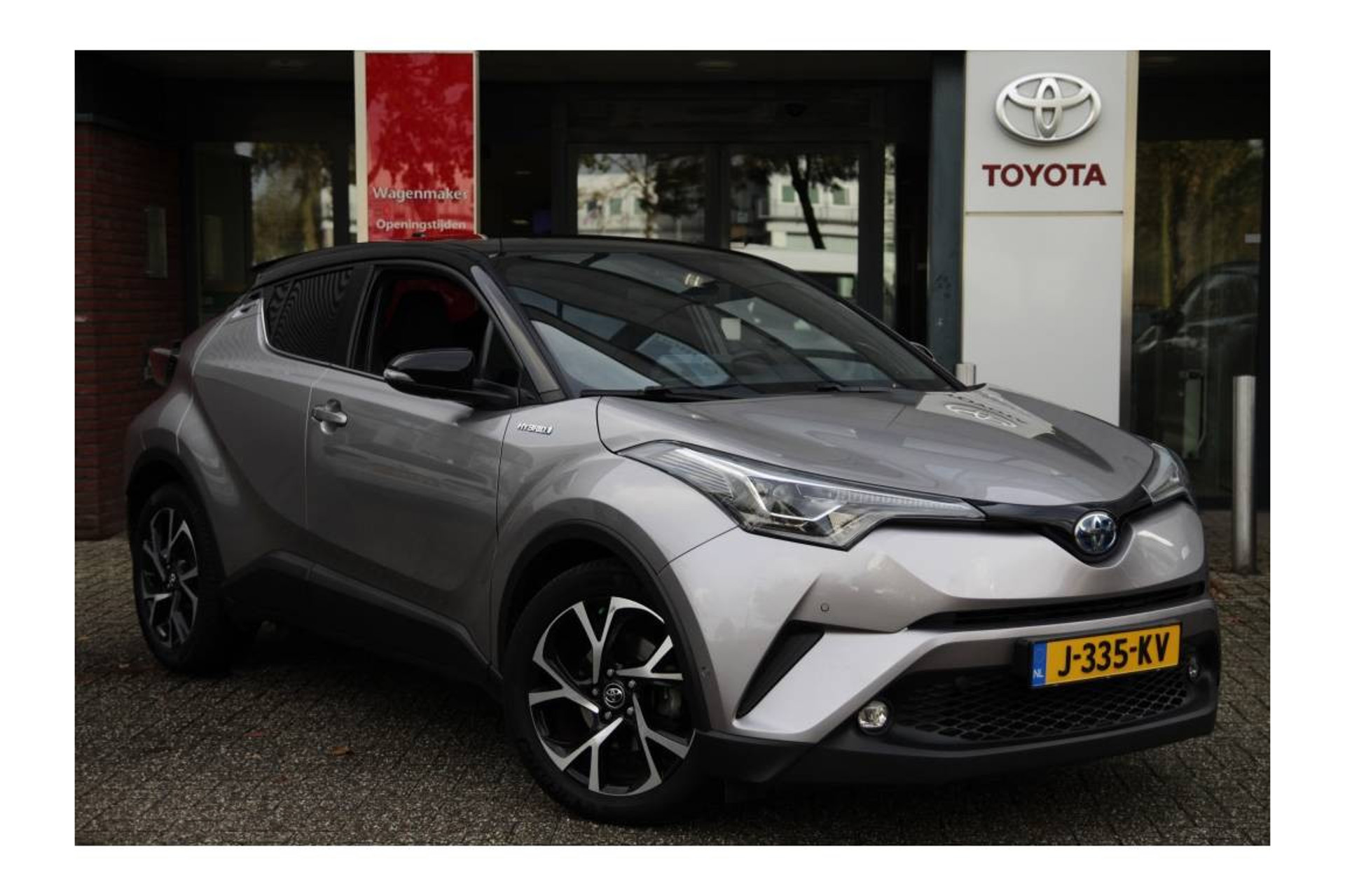 Toyota CHR 1.8 Hybrid BiTone Premium Leer Bsm Sens V+A Jbl Toyota