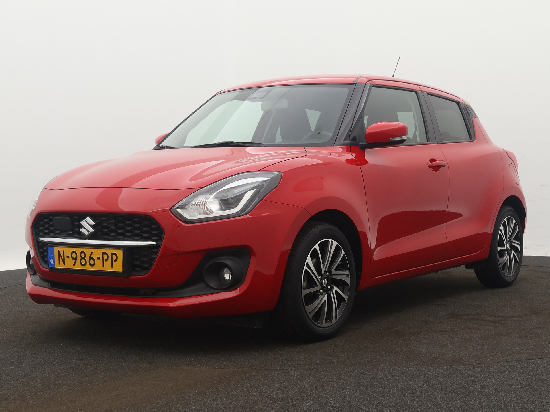 Suzuki Swift 1.2 Style Smart Hybrid